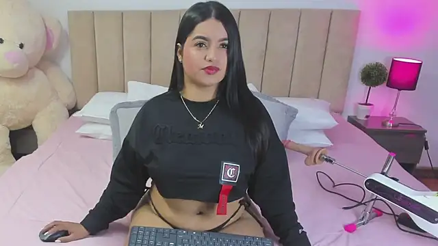 HannaRousse  online show from February 2026 12:47:02 PM