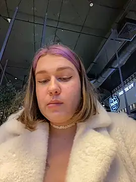 SuzieMurray online show from December 2024 01:00:02 PM