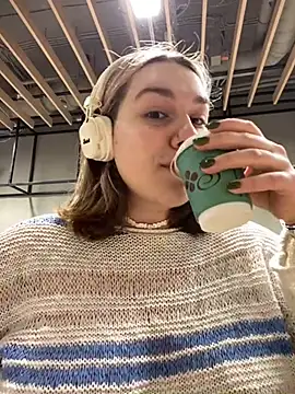 SuzieMurray online show from March 2025 07:19:02 AM