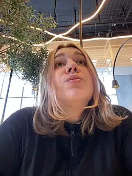 SuzieMurray online show from March 2025 11:29:02 AM