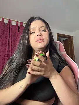 kimberlyhills1 online show from February 2025 01:38:01 AM