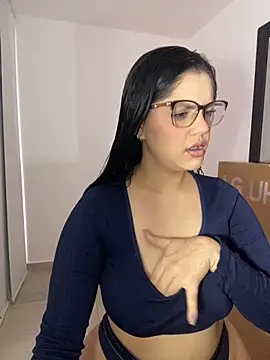 kimberlyhills1 online show from November 2025 08:08:01 PM