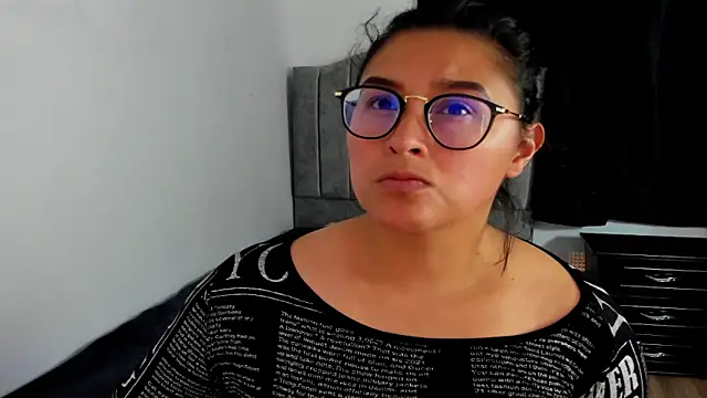 Snapshot of lorymoon chatting on January 2025 07:28:01 PM lorymoon online show from January 2025 07:28:01 PM