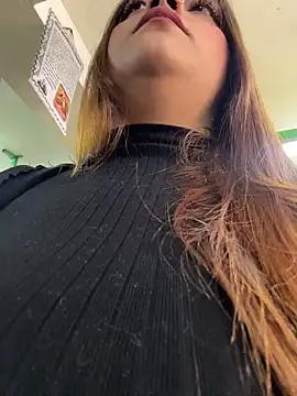 Tatiana O online show from November 2025 04:07:01 PM