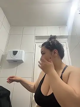 Tatiana O online show from December 2025 04:05:01 PM