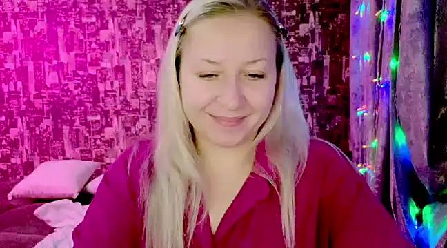 sarakatherin online show from December 2024 08:09:01 PM