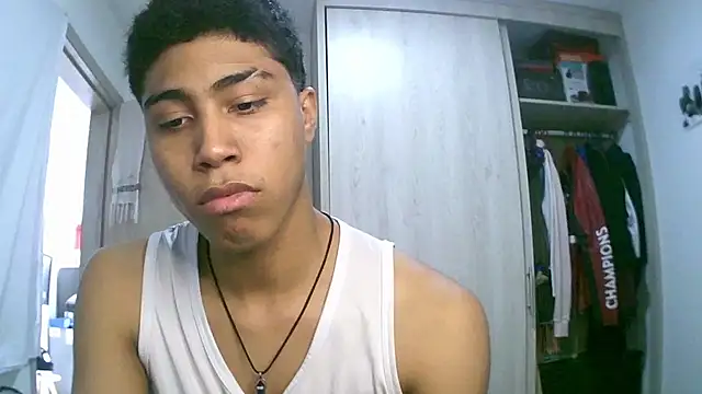 sexy diamante  online show from February 2026 06:15:02 PM