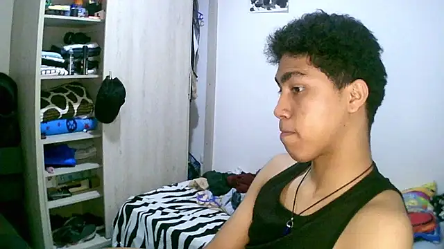 Snapshot of sexy_diamante_ chatting on March 2026 02:27:02 AM sexy diamante online show from March 2026 02:27:02 AM