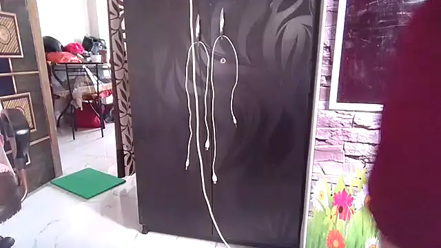 sexy-honey09 online show from December 2025 06:31:02 AM