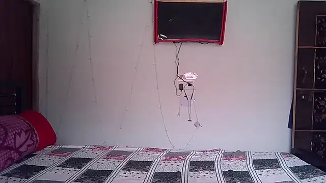 sexy-honey09 online show from March 2026 04:36:02 AM