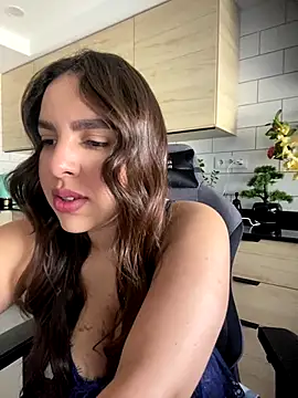 brazilianbbinuk online show from October 2025 12:58:01 PM