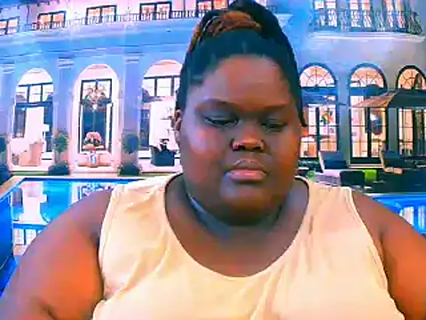 Snapshot of EbonyHotBuns chatting on April 2026 01:41:02 PM EbonyHotBuns online show from April 2026 01:41:02 PM