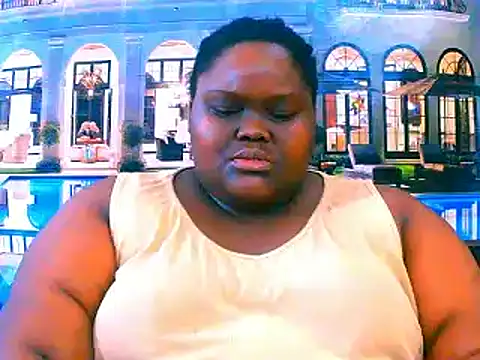 Snapshot of EbonyHotBuns chatting on May 2026 07:03:01 AM EbonyHotBuns online show from May 2026 07:03:01 AM