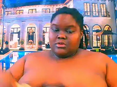Snapshot of EbonyHotBuns chatting on May 2026 06:44:01 AM EbonyHotBuns online show from May 2026 06:44:01 AM