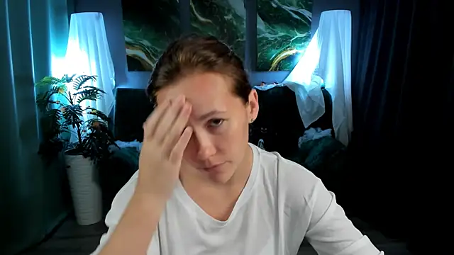 Snapshot of MichelleOrtis chatting on November 2025 11:47:01 PM MichelleOrtis online show from November 2025 11:47:01 PM