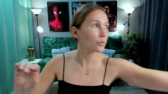 Snapshot of MichelleOrtis chatting on November 2025 12:49:01 PM MichelleOrtis online show from November 2025 12:49:01 PM