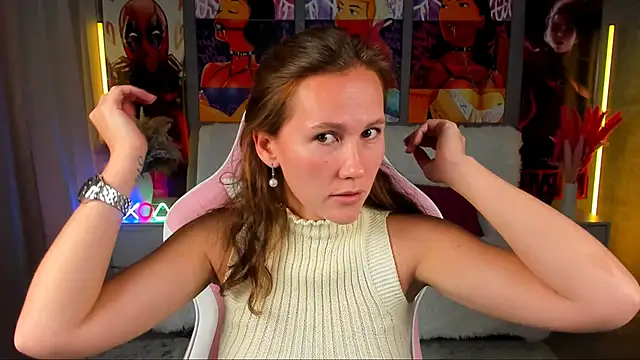 Snapshot of MichelleOrtis chatting on December 2025 12:43:02 PM MichelleOrtis online show from December 2025 12:43:02 PM