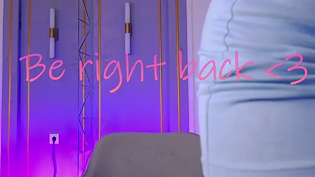 Smiley Mia online show from January 2025 08:11:02 AM