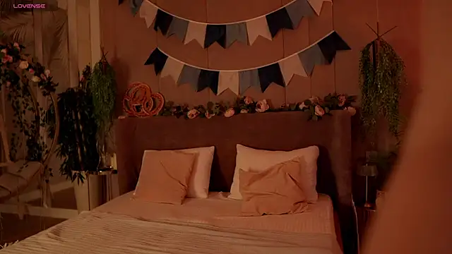 Smiley Mia online show from October 2025 05:17:01 AM