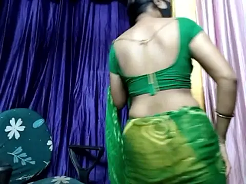 poojaxxx65 online show from June 2026 09:43:02 PM