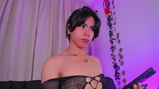 Little michell online show from December 2025 02:40:02 AM