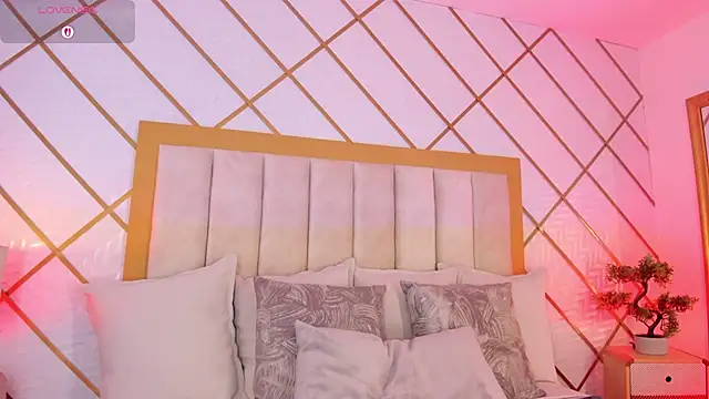 Snapshot of AbigailCarter chatting on November 2025 12:57:02 AM AbigailCarter online show from November 2025 12:57:02 AM