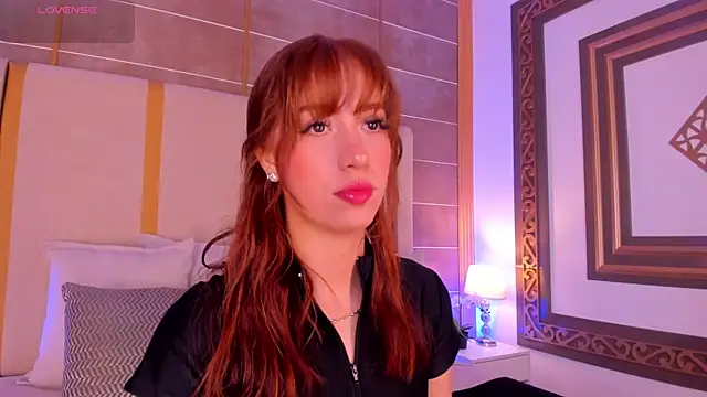 Snapshot of AbigailCarter chatting on November 2025 11:37:01 PM AbigailCarter online show from November 2025 11:37:01 PM