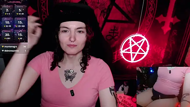 BrandiWRLD 999 online show from October 2025 06:30:02 PM