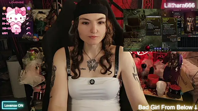 Snapshot of BrandiWRLD_999 chatting on April 2026 04:33:02 PM BrandiWRLD 999 online show from April 2026 04:33:02 PM