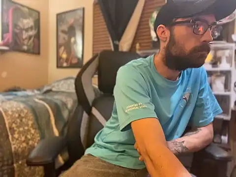 Snapshot of slutty_guy12 chatting on January 2025 12:17:02 AM slutty guy12 online show from January 2025 12:17:02 AM