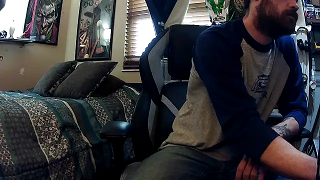 Snapshot of slutty_guy12 chatting on January 2025 06:57:02 PM slutty guy12 online show from January 2025 06:57:02 PM