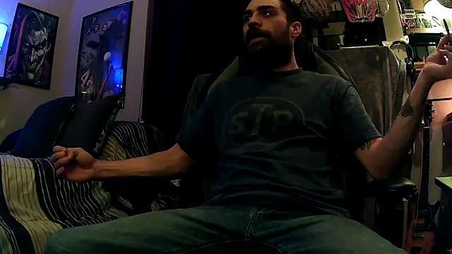 Snapshot of slutty_guy12 chatting on February 2025 12:37:02 AM slutty guy12 online show from February 2025 12:37:02 AM