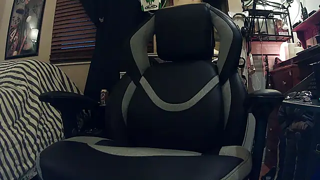 Snapshot of slutty_guy12 chatting on February 2025 11:36:02 PM slutty guy12 online show from February 2025 11:36:02 PM