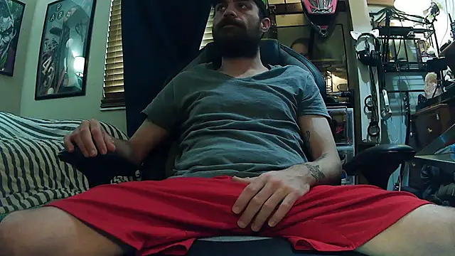 Snapshot of slutty_guy12 chatting on February 2025 06:15:02 PM slutty guy12 online show from February 2025 06:15:02 PM