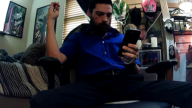 Snapshot of slutty_guy12 chatting on February 2025 09:09:01 PM slutty guy12 online show from February 2025 09:09:01 PM