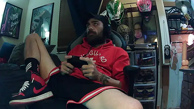 Snapshot of slutty_guy12 chatting on March 2025 01:09:01 AM slutty guy12 online show from March 2025 01:09:01 AM