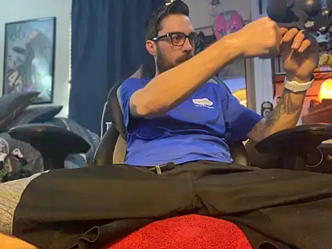 Snapshot of slutty_guy12 chatting on March 2025 09:48:01 PM slutty guy12 online show from March 2025 09:48:01 PM