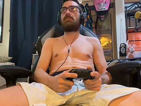 Snapshot of slutty_guy12 chatting on March 2025 10:53:02 PM slutty guy12 online show from March 2025 10:53:02 PM