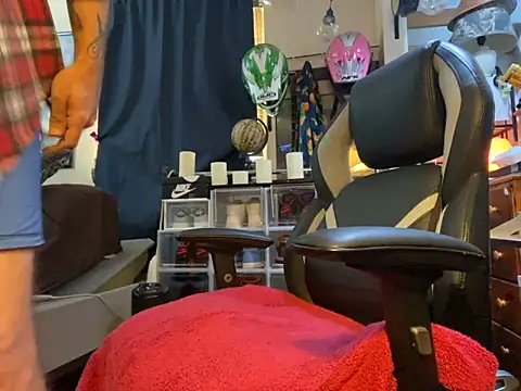 Snapshot of slutty_guy12 chatting on March 2025 10:38:02 PM slutty guy12 online show from March 2025 10:38:02 PM