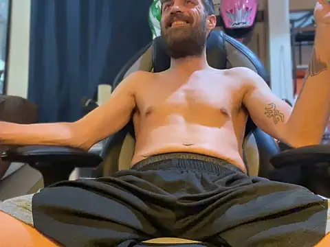 Snapshot of slutty_guy12 chatting on March 2025 10:26:02 PM slutty guy12 online show from March 2025 10:26:02 PM