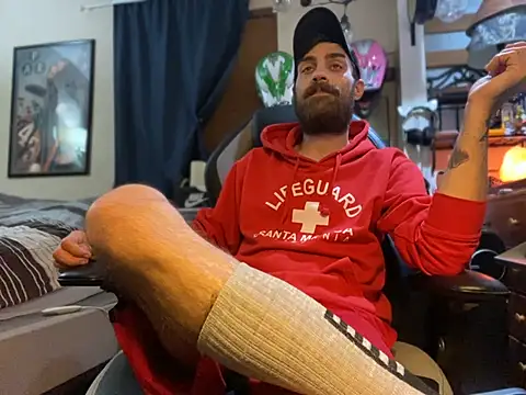 Snapshot of slutty_guy12 chatting on March 2025 12:26:01 AM slutty guy12 online show from March 2025 12:26:01 AM