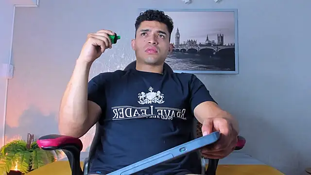 Snapshot of gerson_zt chatting on September 2025 06:08:01 PM gerson zt online show from September 2025 06:08:01 PM