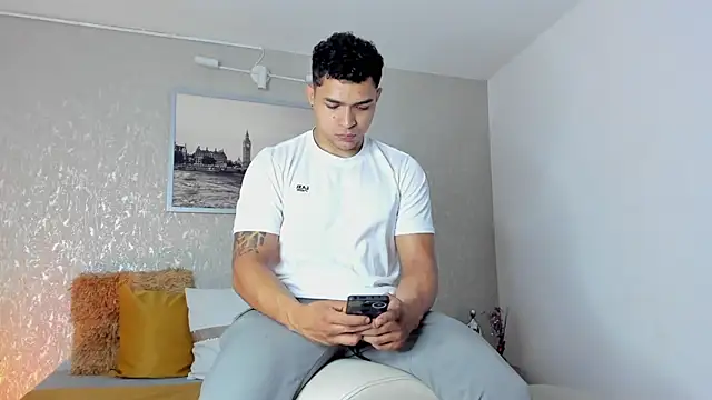 Snapshot of gerson_zt chatting on September 2025 12:03:01 AM gerson zt online show from September 2025 12:03:01 AM