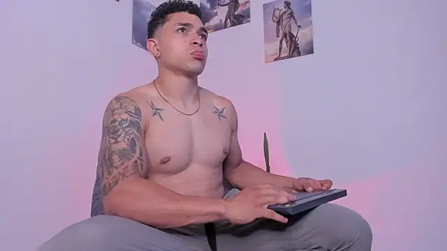 Snapshot of gerson_zt chatting on November 2025 01:00:02 AM gerson zt online show from November 2025 01:00:02 AM