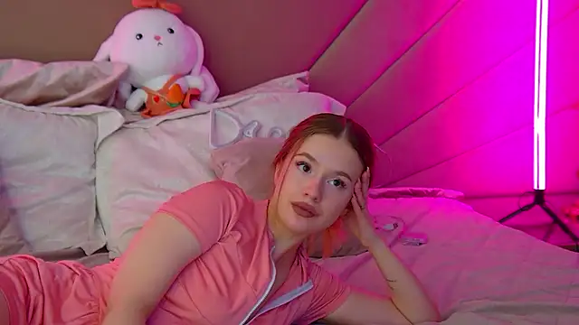 MilanaBalmain online show from March 2025 02:59:02 PM