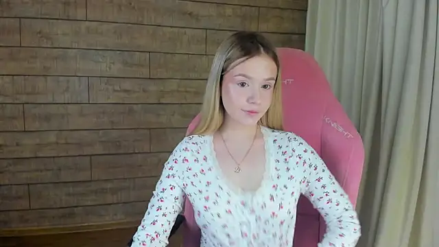 MilanaBalmain online show from March 2026 04:27:02 AM