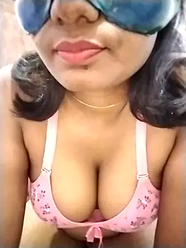 Snapshot of Zaraangle chatting on March 2026 12:27:02 AM Zaraangle online show from March 2026 12:27:02 AM