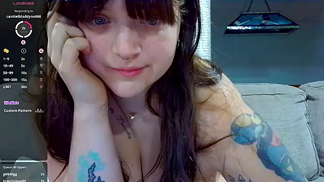 Snapshot of princess_emily4723 chatting on April 2026 03:10:01 AM princess emily4723 online show from April 2026 03:10:01 AM
