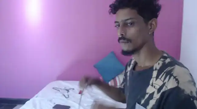 Snapshot of Albertwd420 chatting on January 2025 02:32:01 PM Albertwd420 online show from January 2025 02:32:01 PM