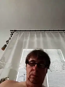 Snapshot of Lisak951 chatting on June 2026 01:13:01 PM Lisak951 online show from June 2026 01:13:01 PM